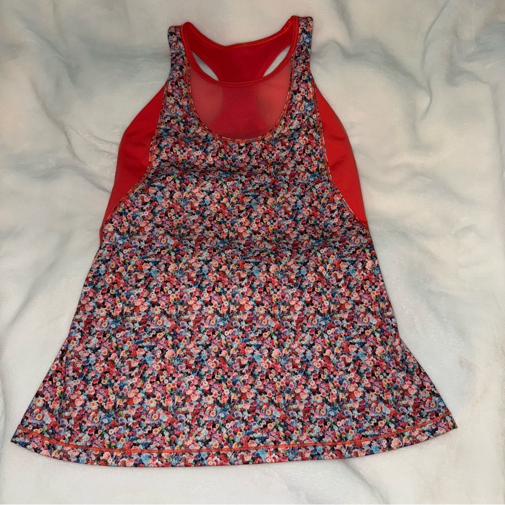 Lululemon Floral Racerback Tank Top w removable pads size 8
